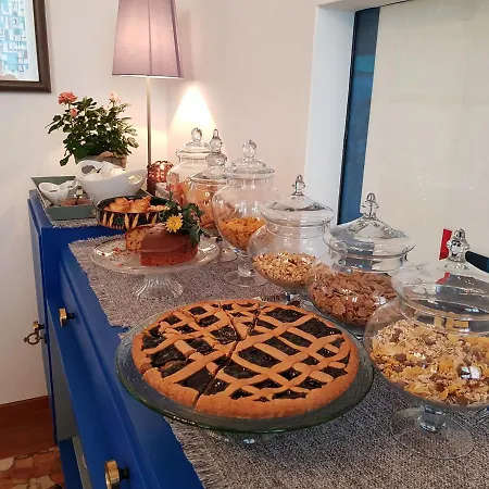 Alojamento de Acomodação e Pequeno-almoço La Serliana -