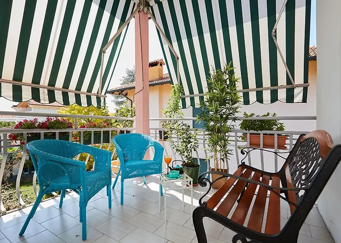 La Serliana - Couette-café 4*
